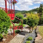 Апартаменты Hideaway Zum Seele Baumeln Lassen !